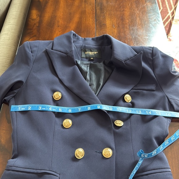 Attentif Paris Elegant Navy Double-Breasted Women's Blazer - Picture 9 of 11